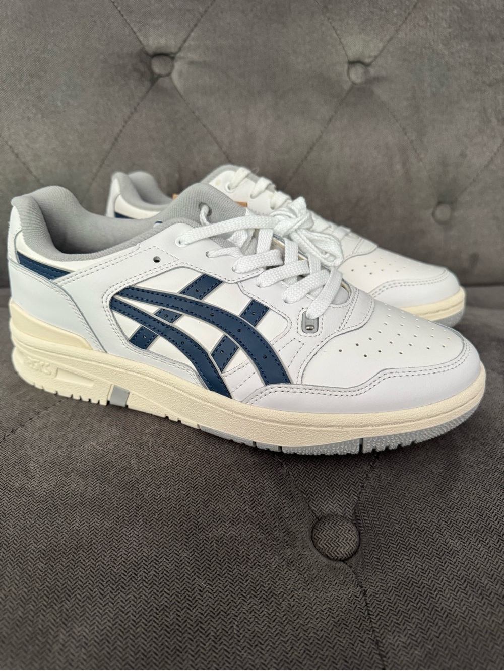Asics EX89 Men’s White Sneakers with Navy Stripes